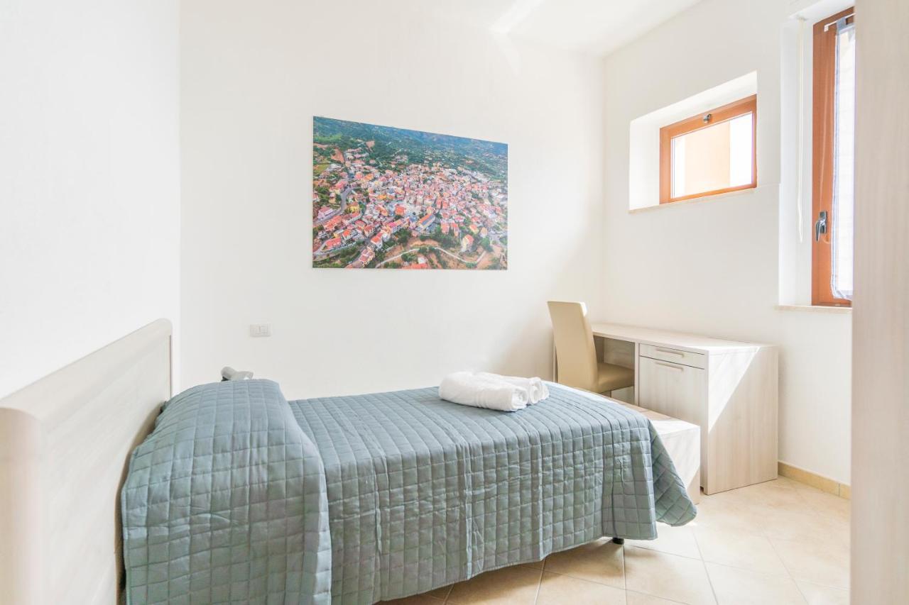 Hotel Dei Tacchi Osini Екстер'єр фото