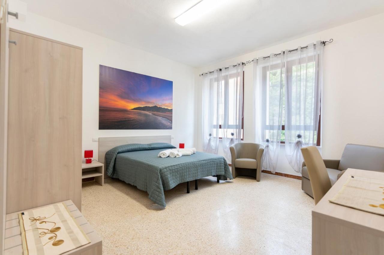 Hotel Dei Tacchi Osini Екстер'єр фото