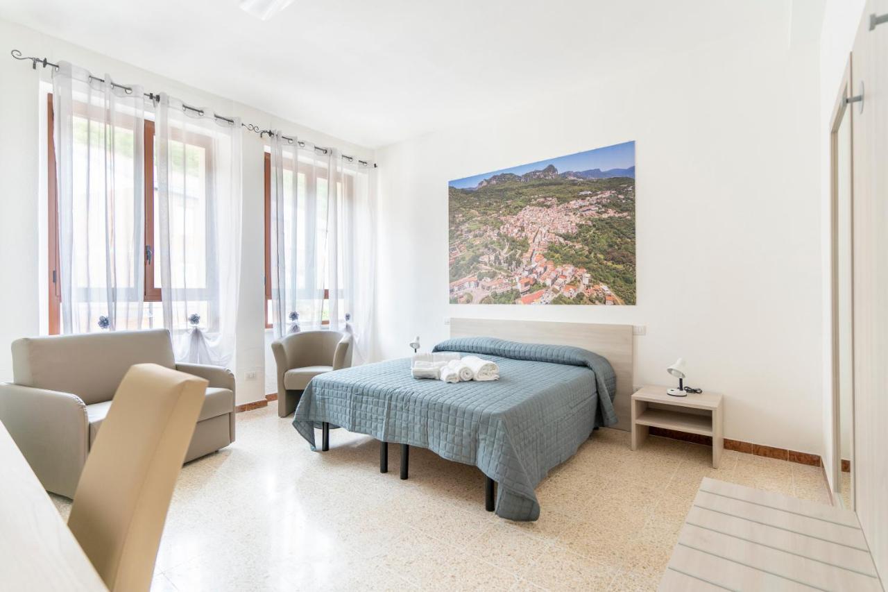 Hotel Dei Tacchi Osini Екстер'єр фото